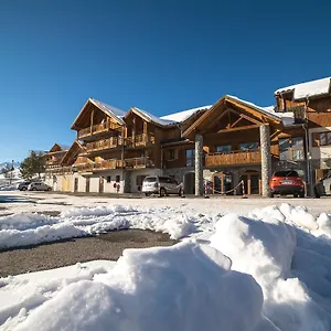 Noemys Chalets Du Hameau Des Aiguilles 2* Albiez-Montrond