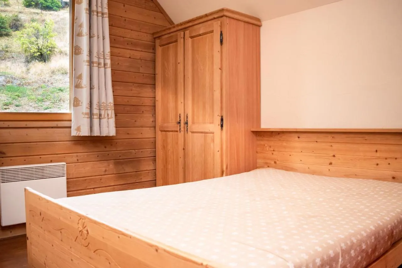 Aparthotel Chalets De Praroustan By Actisource Pra Loup