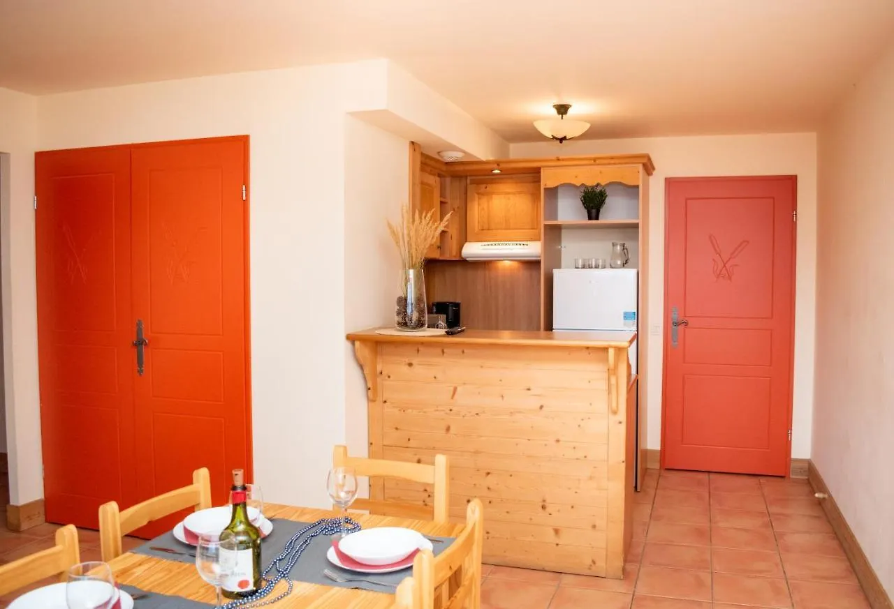 Chalets De Praroustan By Actisource Pra Loup France