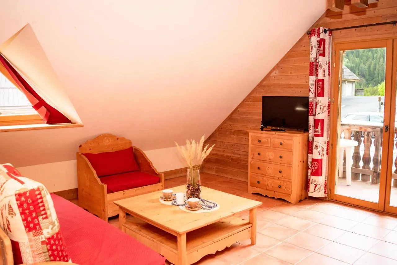 Chalets De Praroustan By Actisource Pra Loup 3*,