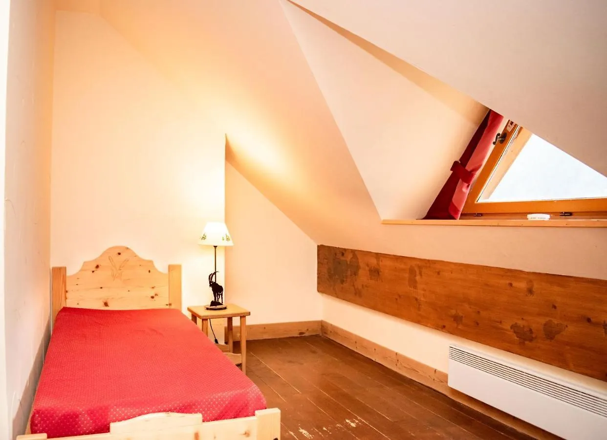 *** Aparthotel Chalets De Praroustan By Actisource Pra Loup France